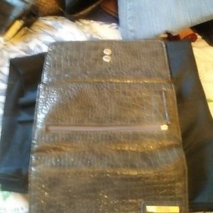 Kenneth Cole Reaction Bags - Kenneth Cole Wallet Kenneth Cole Reaction Bags - Kenneth Cole Wallet
